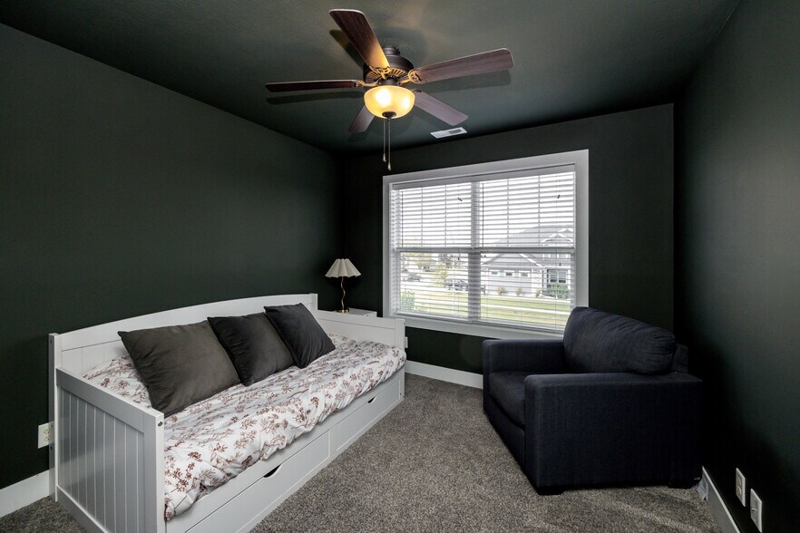 Building Photo - 9440 Rushbrook Dr