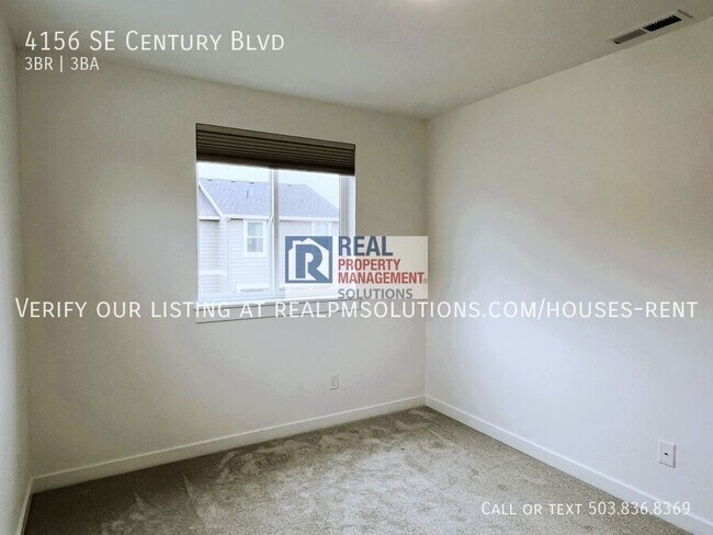 Building Photo - 4156 SE Century Blvd