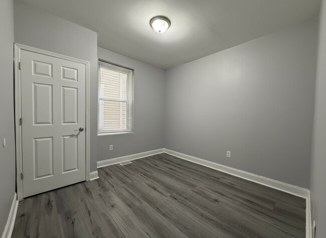 Building Photo - 4632 Old York Rd