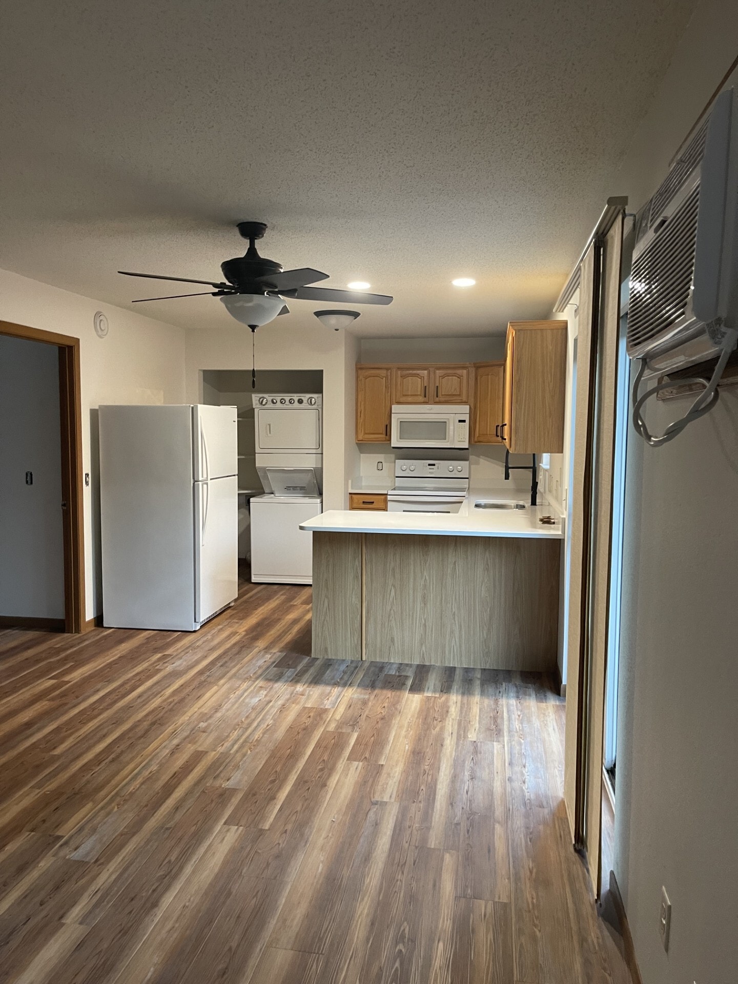 Building Photo - 10514 Gull Point Rd