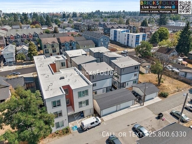 Building Photo - Move-in Ready in Tacoma, WA