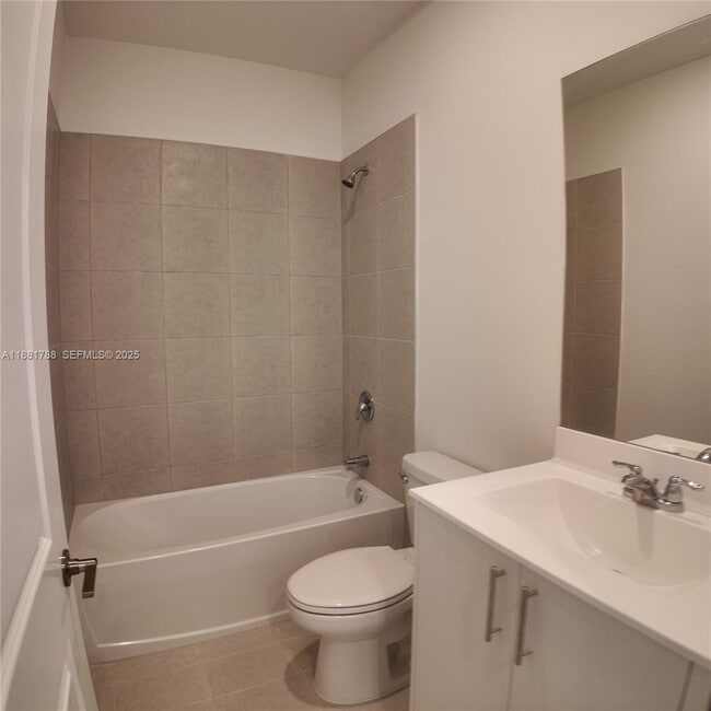 Building Photo - 35761 SW 178th Ct