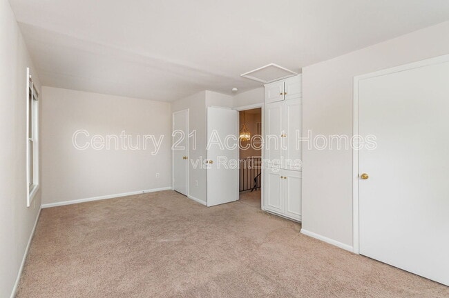 Building Photo - 1746 Dogwood Dr