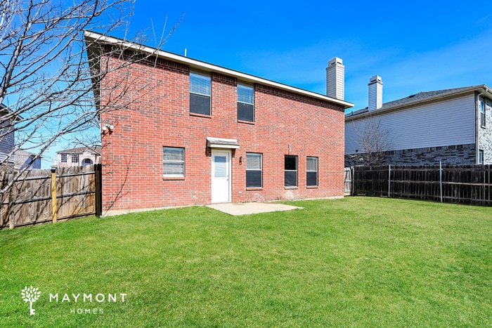 Building Photo - 525 Linacre Dr