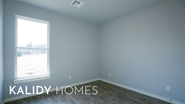 Building Photo - 14971 E Reno Ave