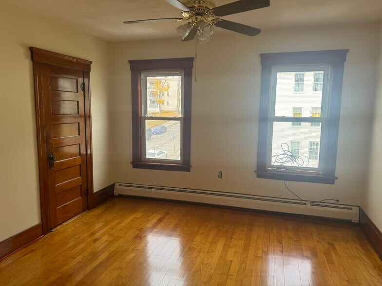 Building Photo - 63 Gates St