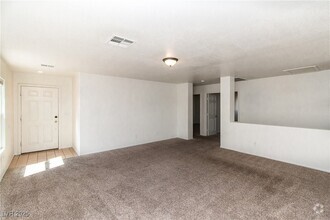 Building Photo - 8200 Calico Wind St