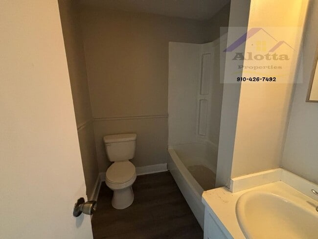 Building Photo - 306 Wheel Hollow Dr