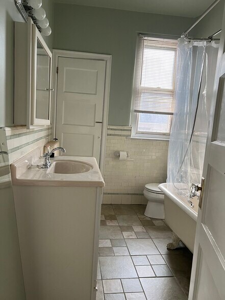 Bathroom - 105 E Gowen Ave