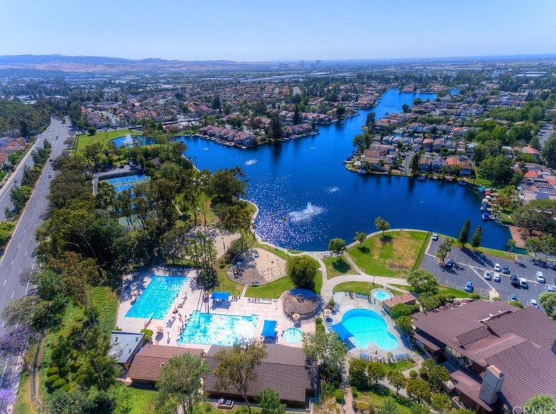 Access to Sun and Sail Club - 21708 Lake Vista Dr