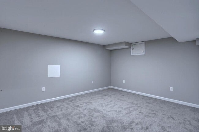 Building Photo - 513 Oak Grove Rd