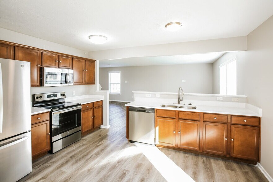 Building Photo - 1445 Bluestem Dr