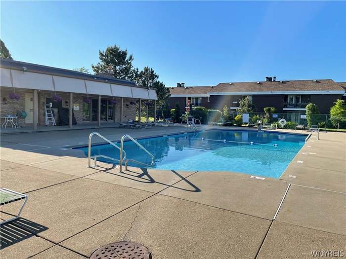 Building Photo - 205 Charter Oaks Dr