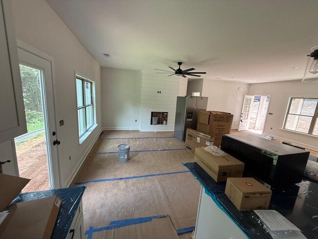 Building Photo - 131 Kennel Rd