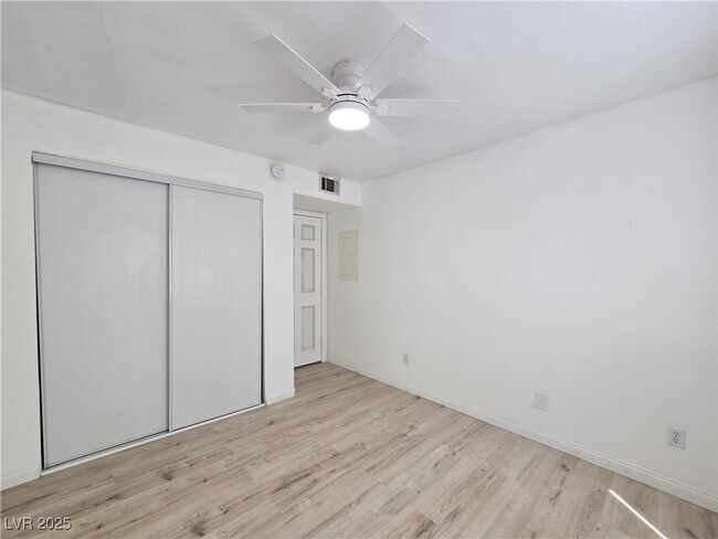 Building Photo - 2972 Juniper Hills Blvd