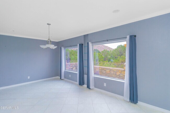 Building Photo - 4744 Excalibur Dr