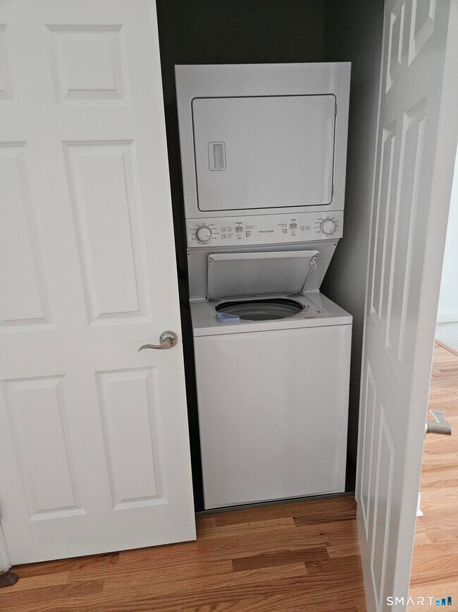 Building Photo - 35 Old Quarry Rd