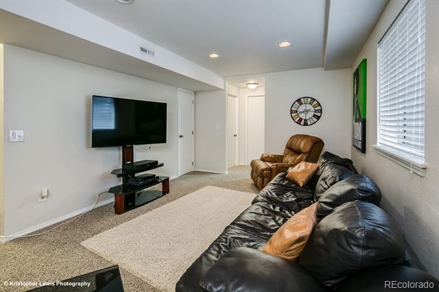 Building Photo - 2640 Lowell Blvd