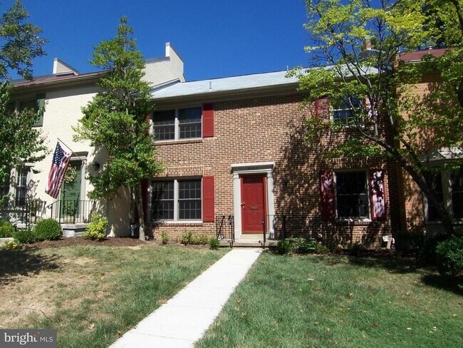 Building Photo - 8502 Lakinhurst Ln