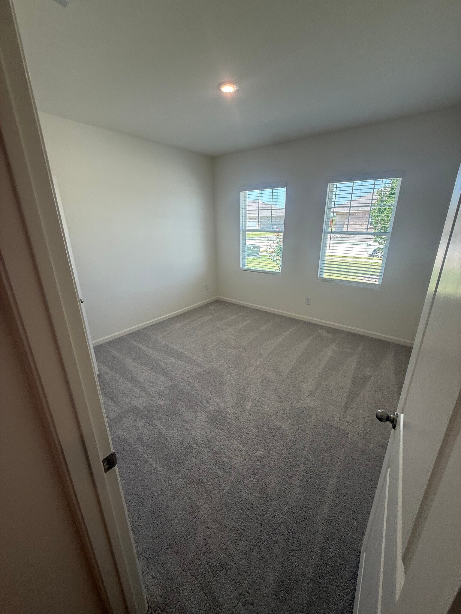 Building Photo - 906 Independence Trl