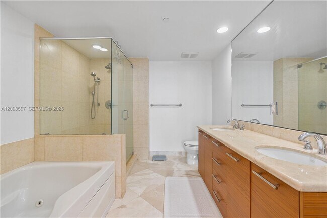 Building Photo - 50 Biscayne Blvd