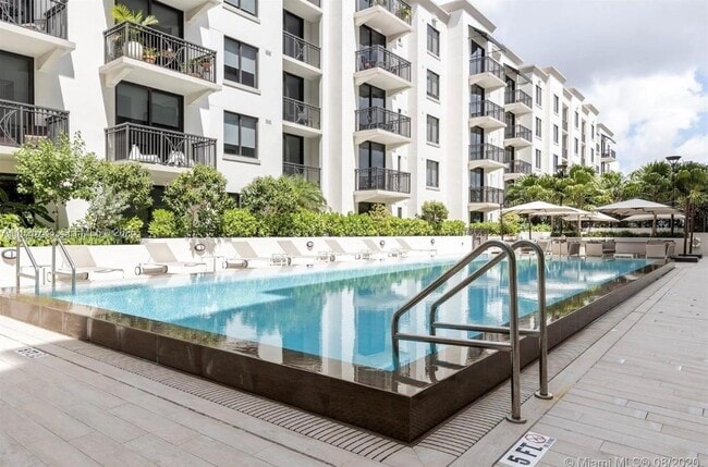 Building Photo - 301 Altara Ave