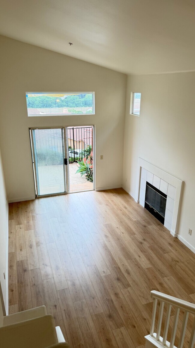Building Photo - 5709 Kensington Pl