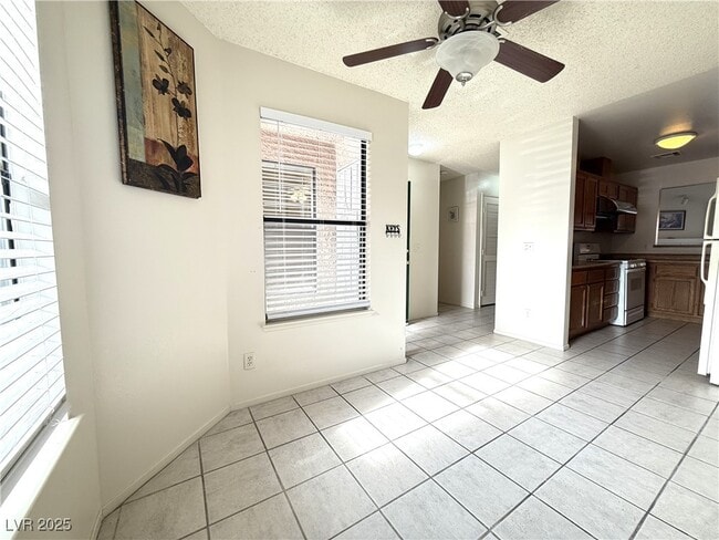 Building Photo - 320 Crosswind Way