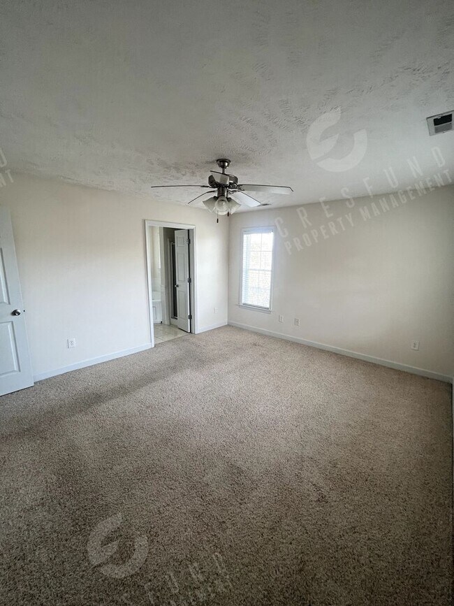 Building Photo - 1811 Balmoral Dr
