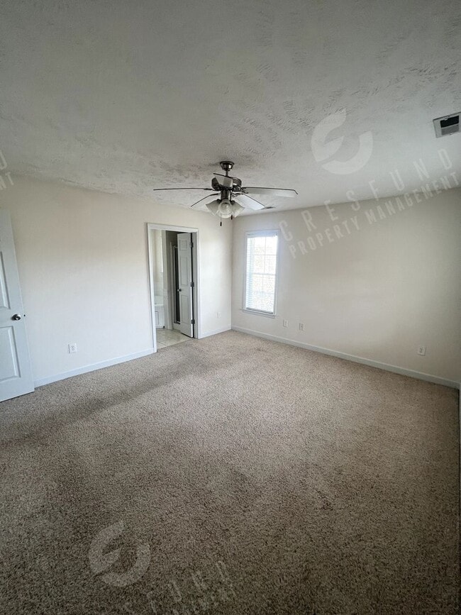 Building Photo - 2Bdrm 2Bath in Gated Community - Available Now!