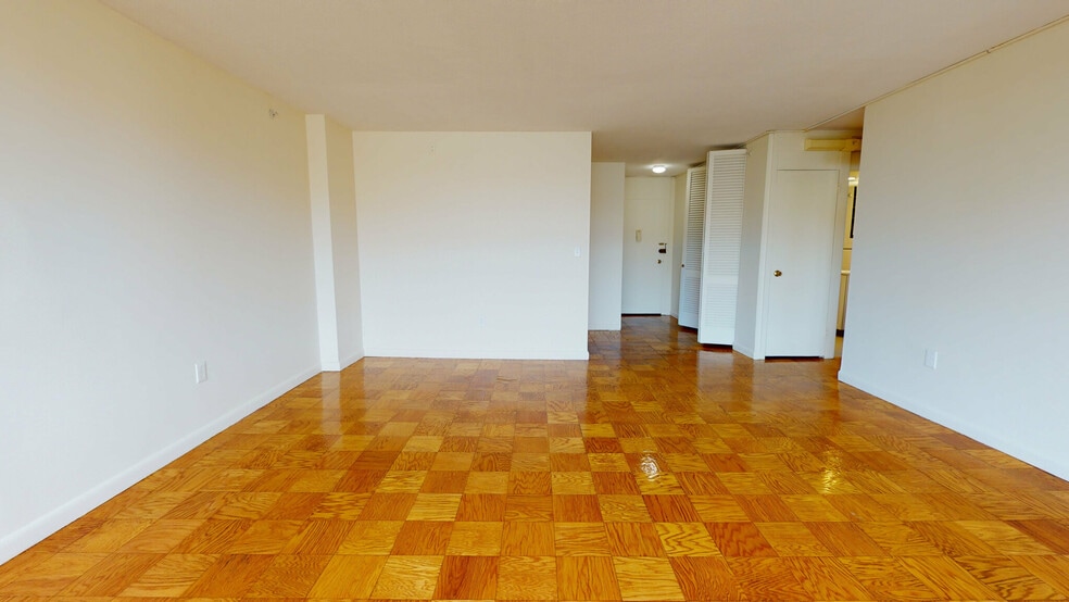 Building Photo - 16 Monmouth Ct