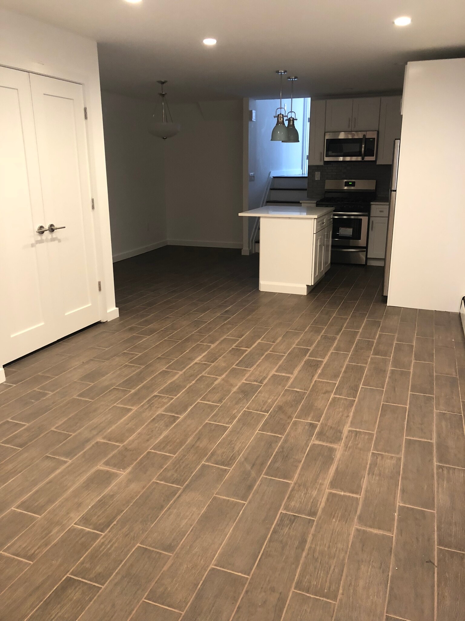 Building Photo - 5 Paerdegat 15th St