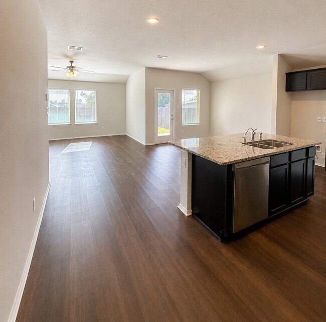 Building Photo - 11335 Dawn Beach Ln