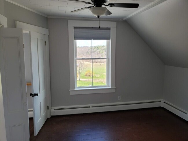 Building Photo - 230-232 Spruce Ln Ext