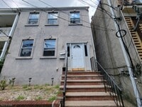 Building Photo - 11 Cutler St