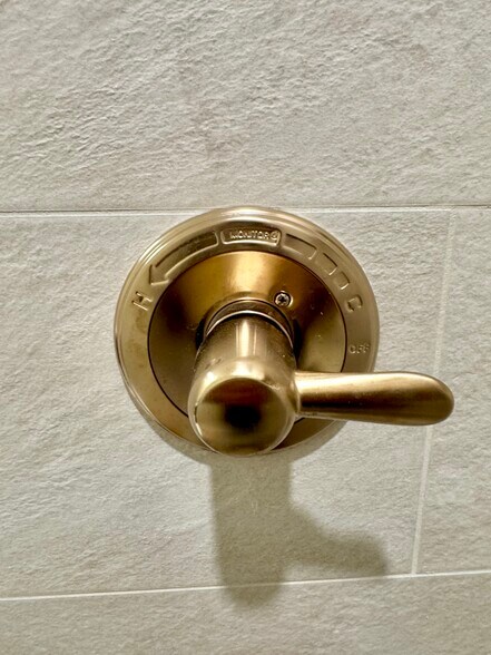 Building Photo - 10443 Califa St