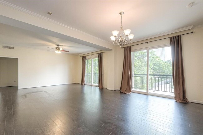 Building Photo - 4515 Briar Hollow Pl