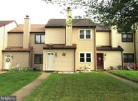 Building Photo - 227 E Green Valley Cir