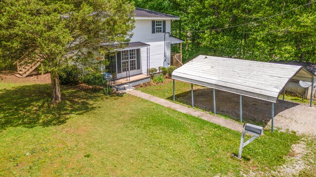Building Photo - 513 Benton Cir