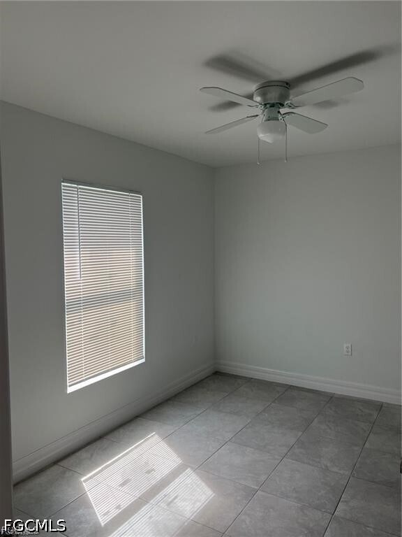 Building Photo - 6064 Laurelwood Dr