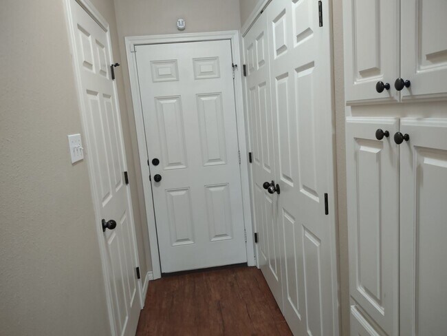 Building Photo - Prestigious 3/3/2 Home in Lubbock Cooper School District.