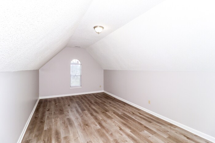 Building Photo - 7418 Overcreek Ln