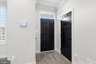 Building Photo - 18091 Red Cedar Rd