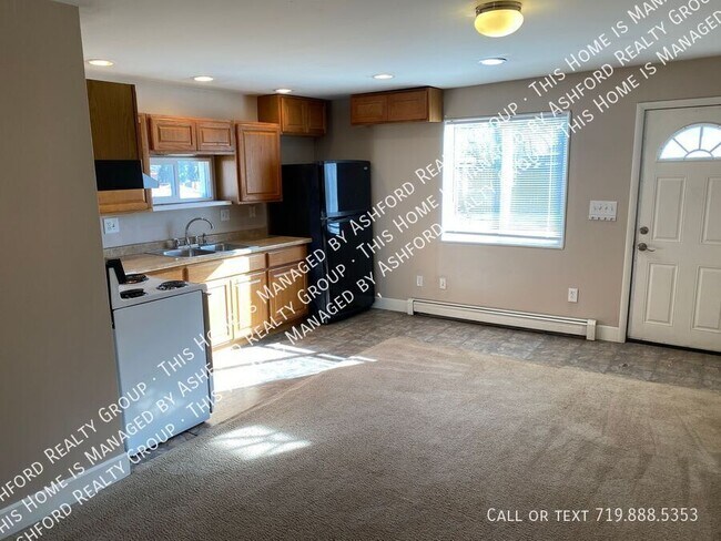 Building Photo - 511 1/2 Swope Ave-