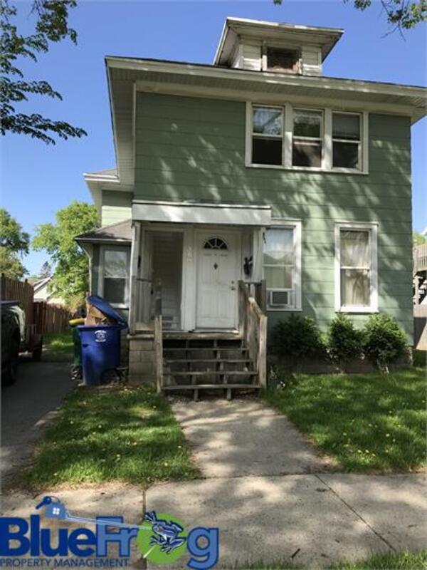 Building Photo - 706 Elmore St - Lower