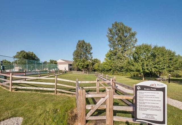 Building Photo - 13 Burberry Cir