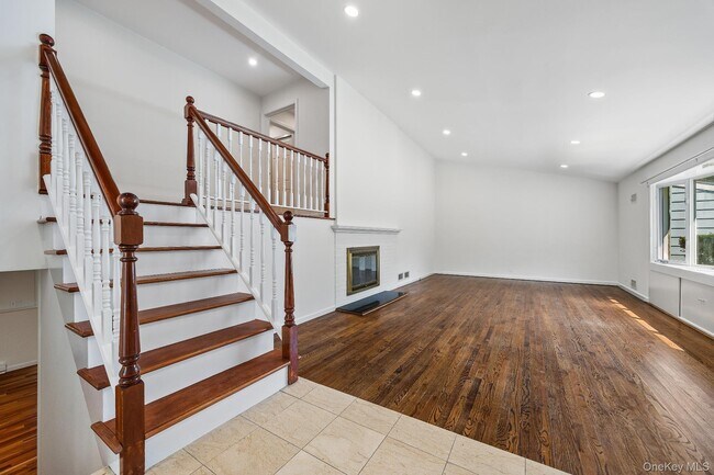 Building Photo - 372 Heathcote Rd