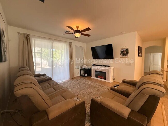 Building Photo - 3038 W Trapanotto Rd