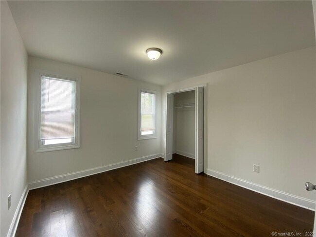 Building Photo - 29 Moulthrop St