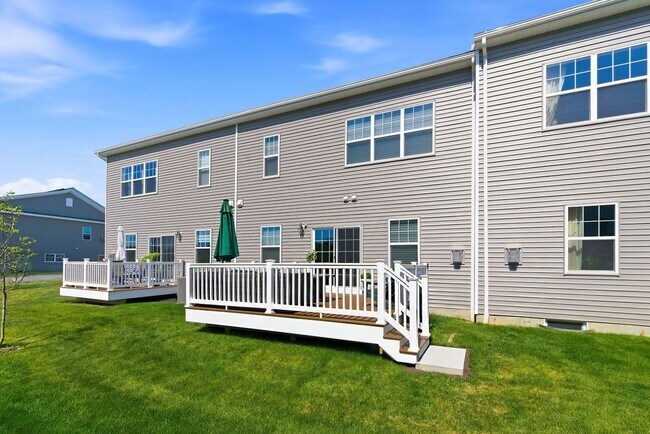 Building Photo - 1402 Journey Ave